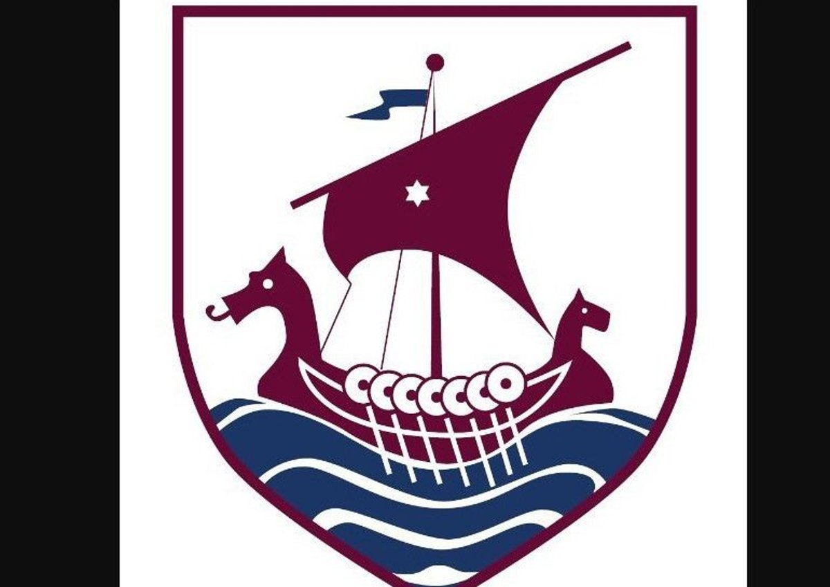 Larne Grammar crest