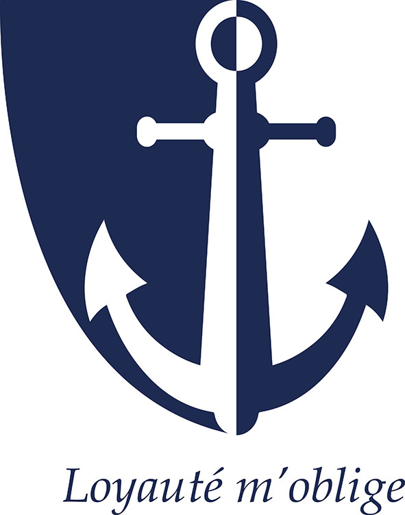 St Clement Danes School crest